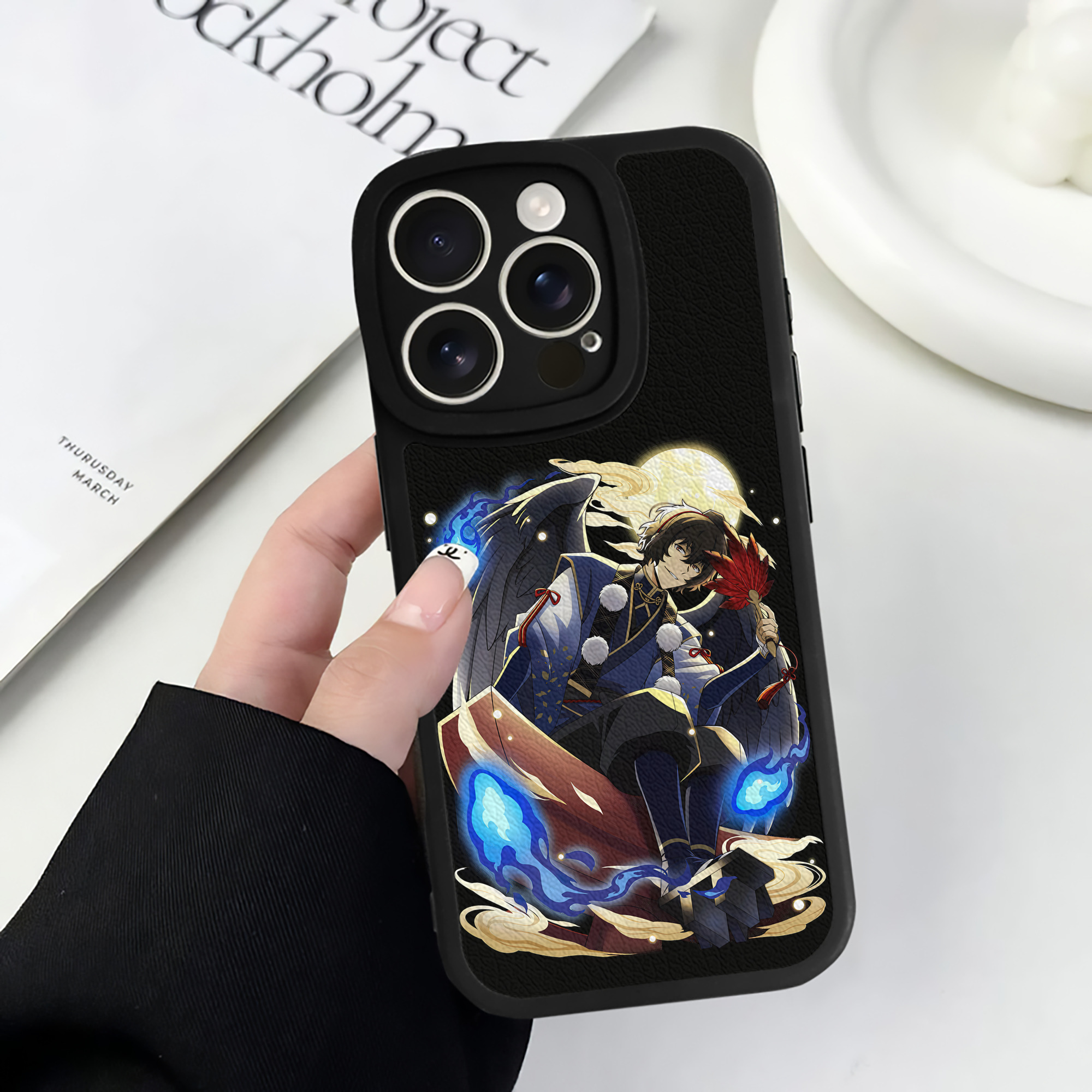（画像用） 文豪ストレイドッグス Bungo Stray Dogs 【iPhone 16シリーズ対応】シリコンスマホケース（レザー調） 材質：シリコン